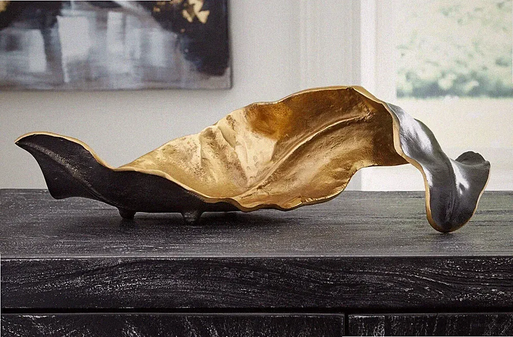 Signature Design by Ashley Sculptures Tabletop GOLD TWISTED LEAF A2000416